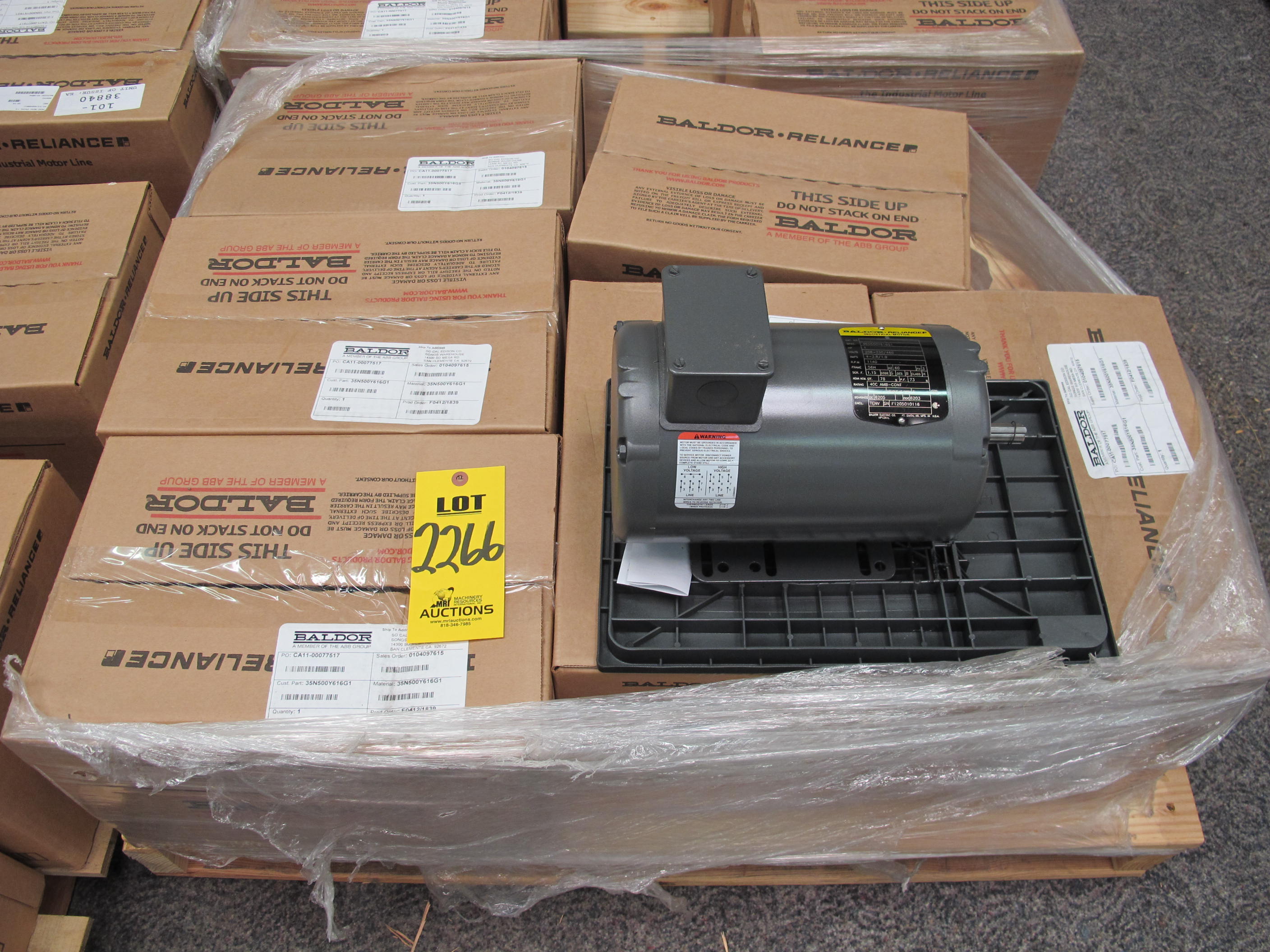 LOT (6) MOTORS, ELECTRIC TYPE, 1 HORSEPOWER, 230/460VAC ELEC RATING, 1140 RPM, 56 FRAME, TENV ENCLOSURE. MOTOR TERMINAL BOX LOCATED AT TOP, PART # 35N500Y616G1 (W-44) LOADING & HANDLING FEE $15-